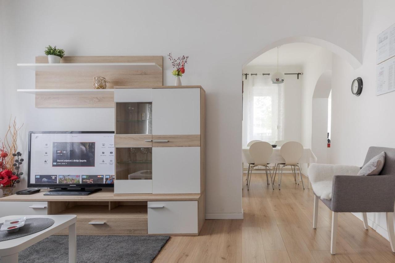 Apartmán Lisinski With Private Parking *