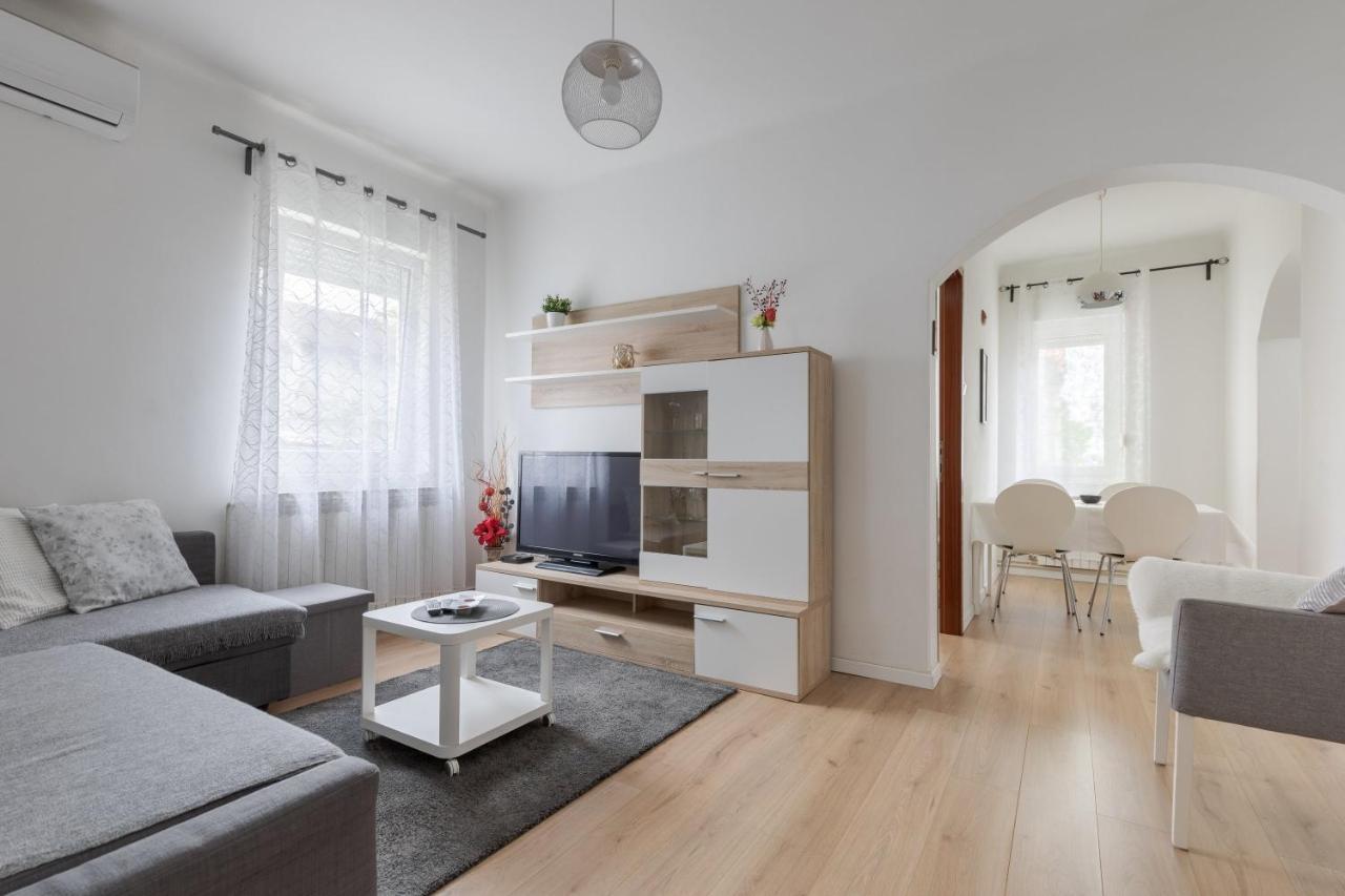 Apartmán Lisinski With Private Parking *